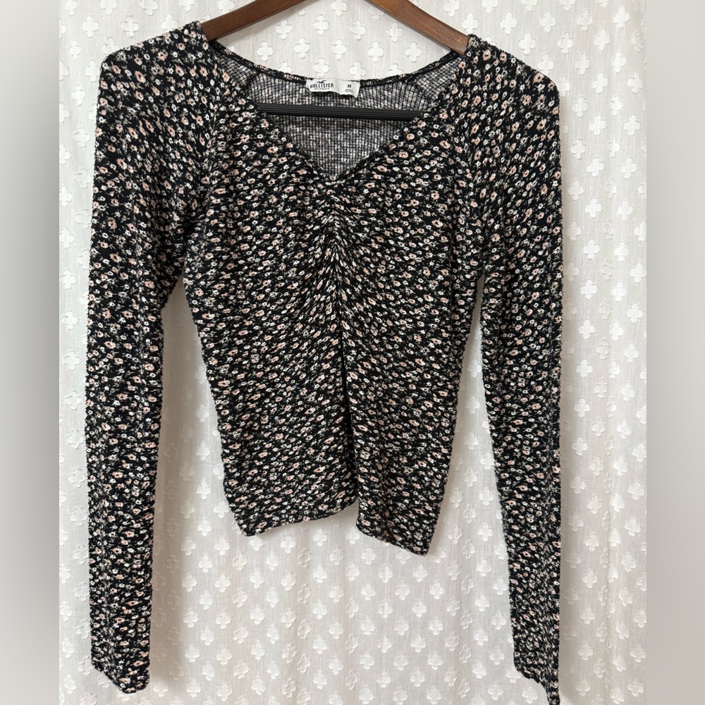 Hollister Micro-Floral Stretch Blouse with Scrunch Bust Detail/Ruching